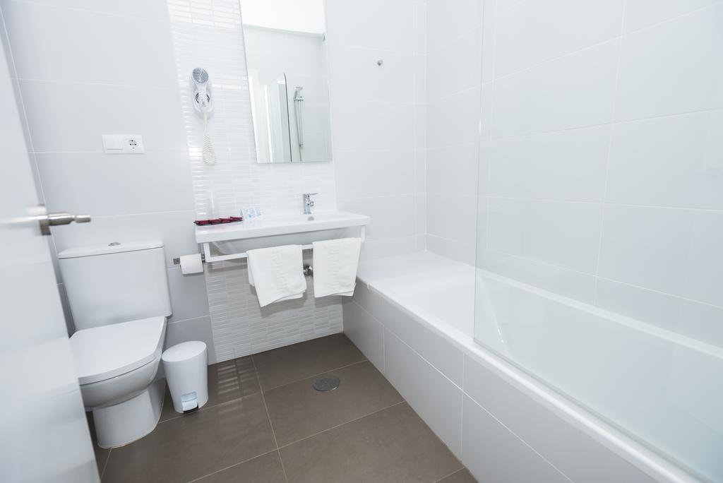 Hostal Las Cumbres Conil de la Frontera Kültér fotó