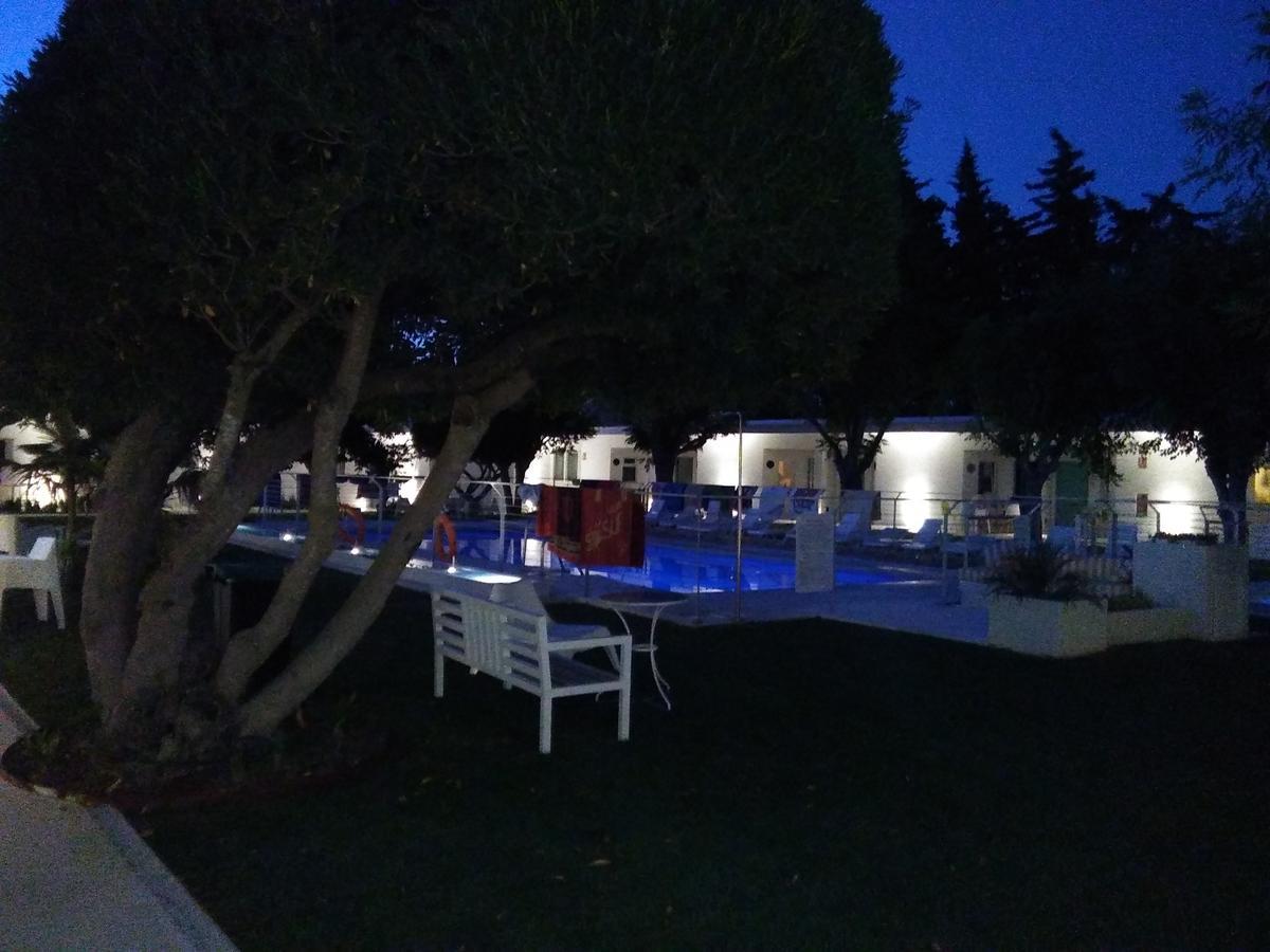 Hostal Las Cumbres Conil de la Frontera Kültér fotó