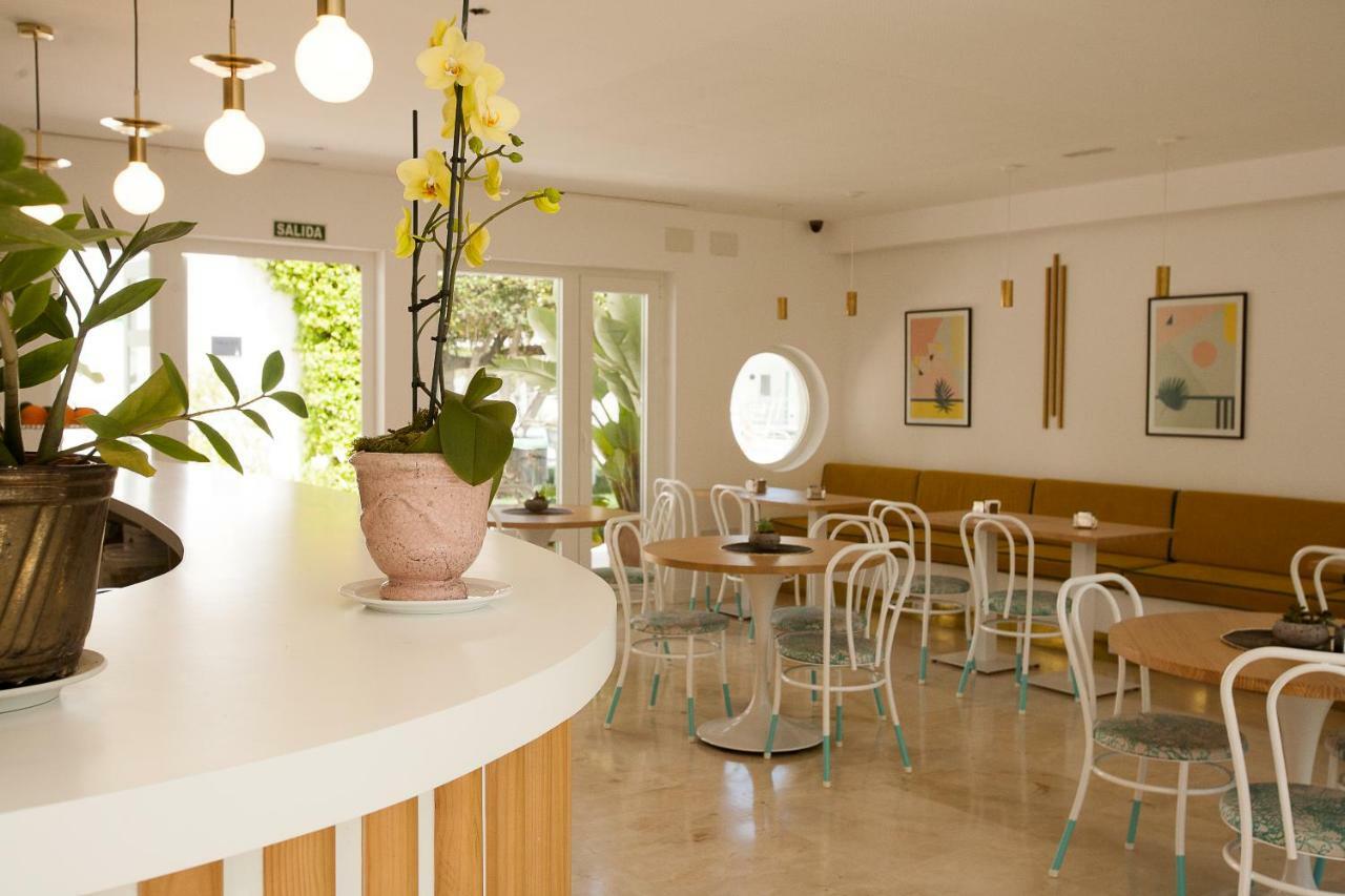 Hostal Las Cumbres Conil de la Frontera Kültér fotó
