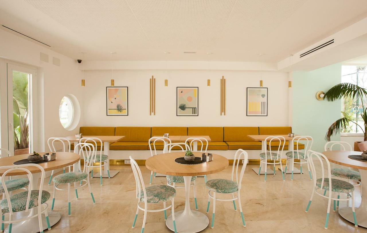 Hostal Las Cumbres Conil de la Frontera Kültér fotó