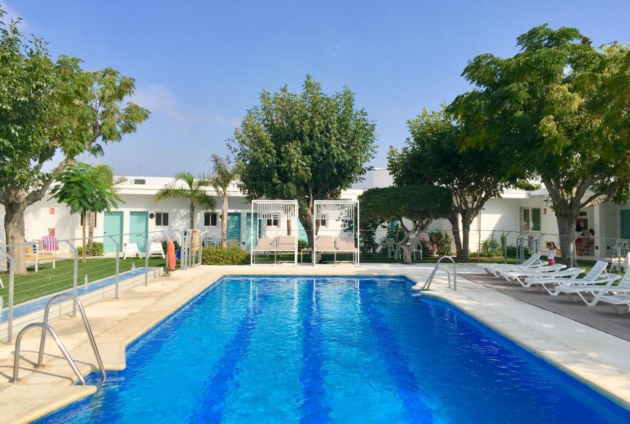Hostal Las Cumbres Conil de la Frontera Kültér fotó