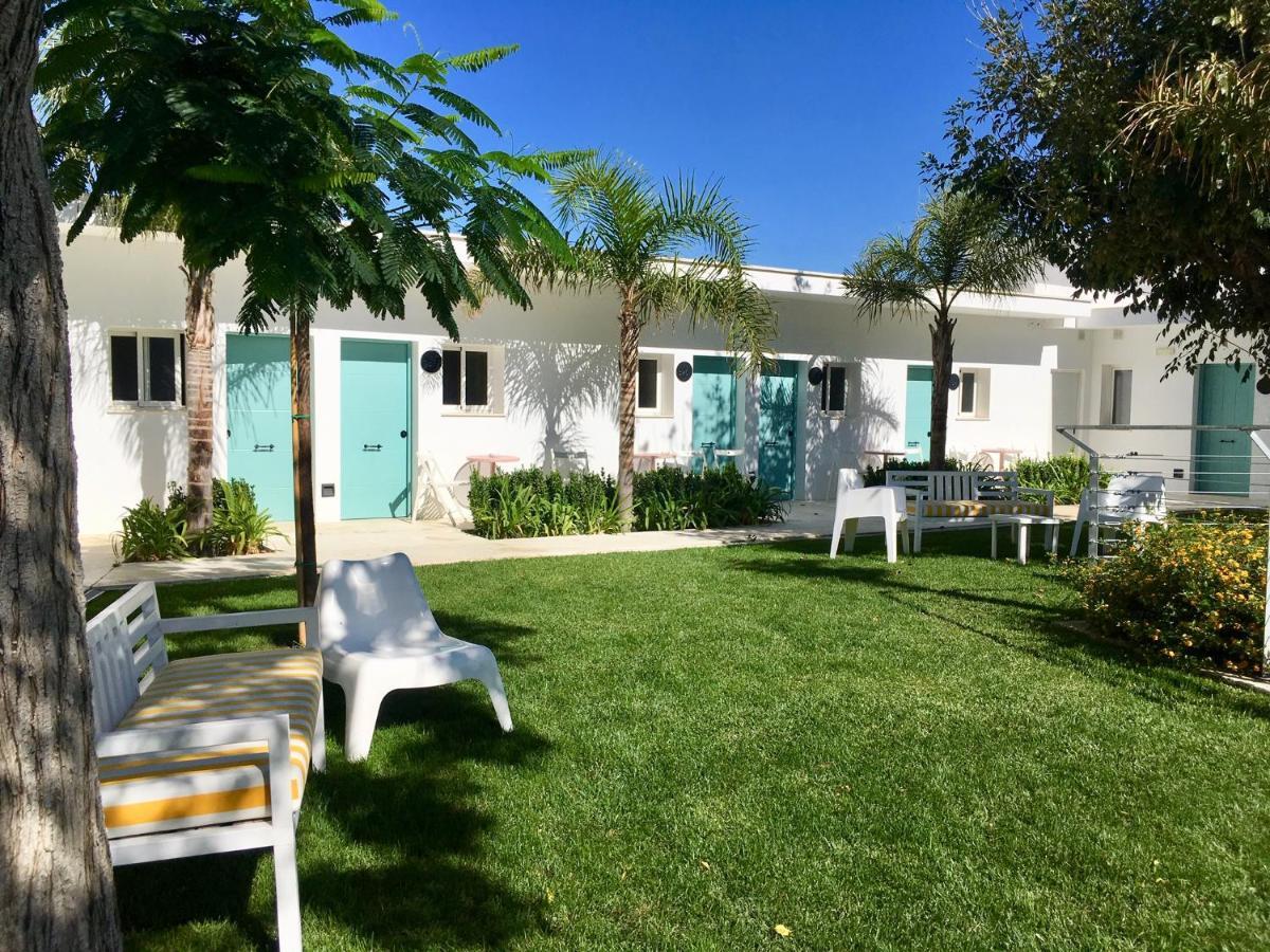 Hostal Las Cumbres Conil de la Frontera Kültér fotó