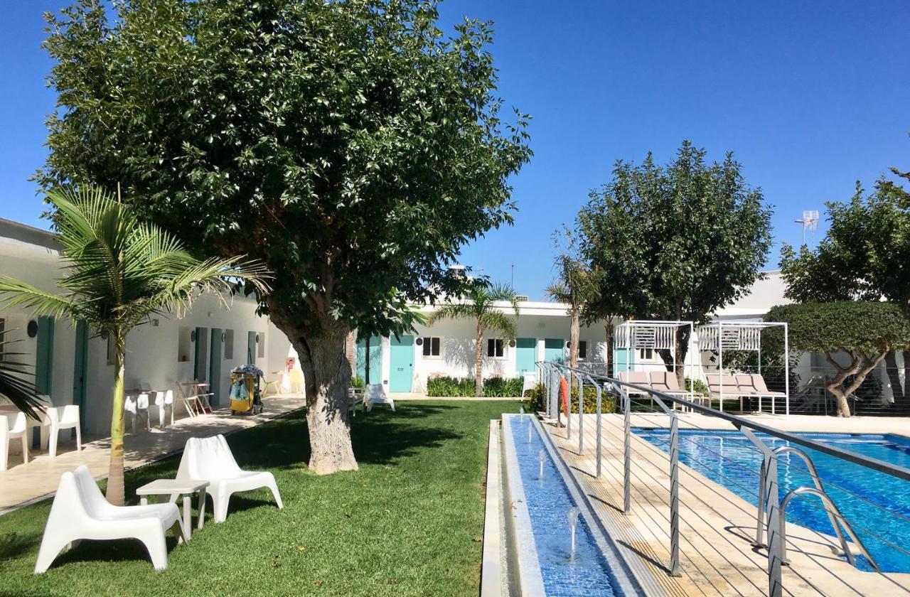 Hostal Las Cumbres Conil de la Frontera Kültér fotó
