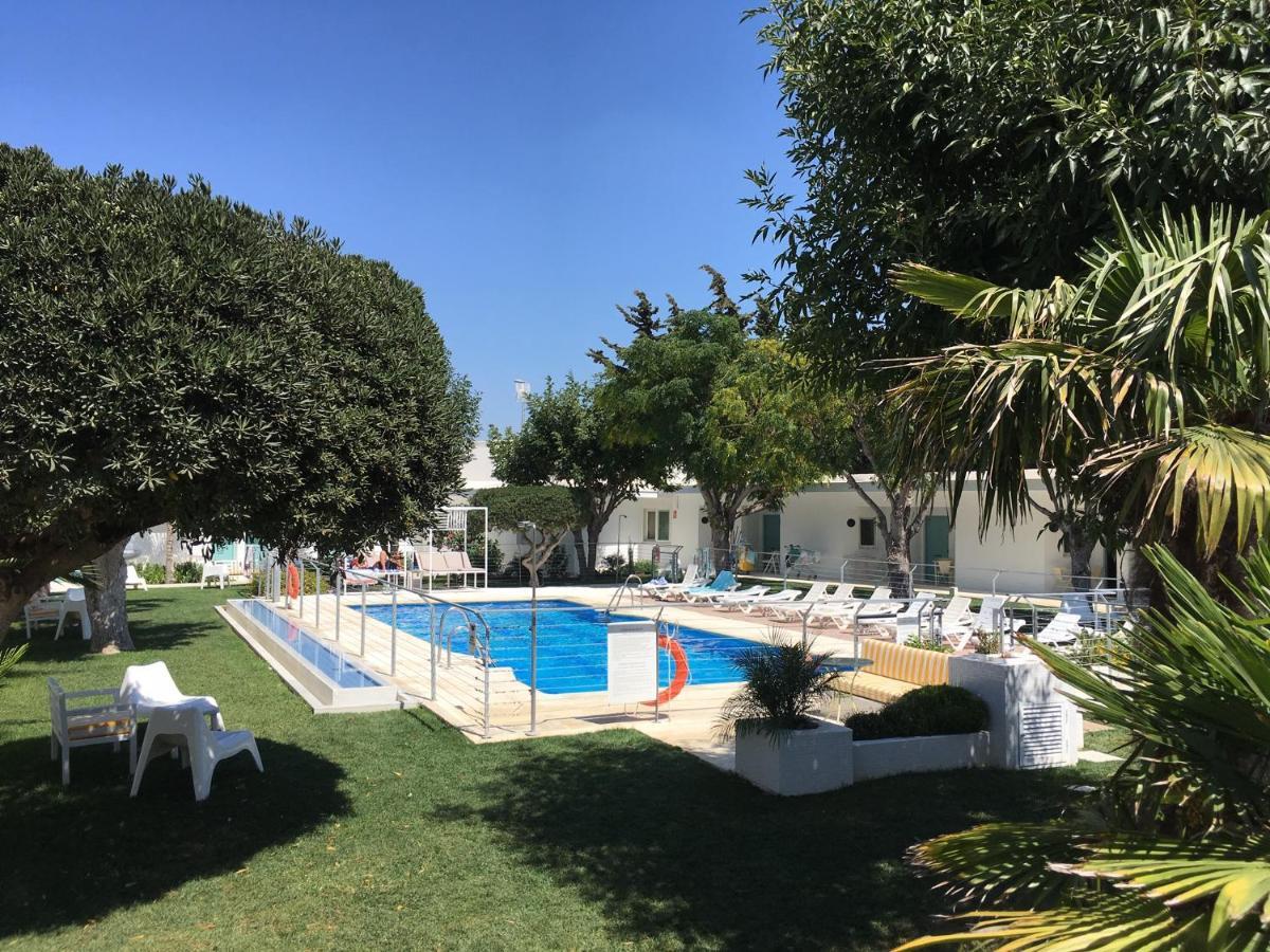 Hostal Las Cumbres Conil de la Frontera Kültér fotó
