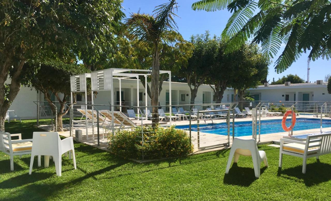 Hostal Las Cumbres Conil de la Frontera Kültér fotó